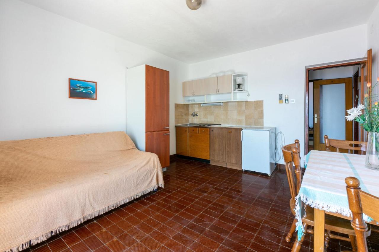Apartments Rozaria Dramalj Ngoại thất bức ảnh