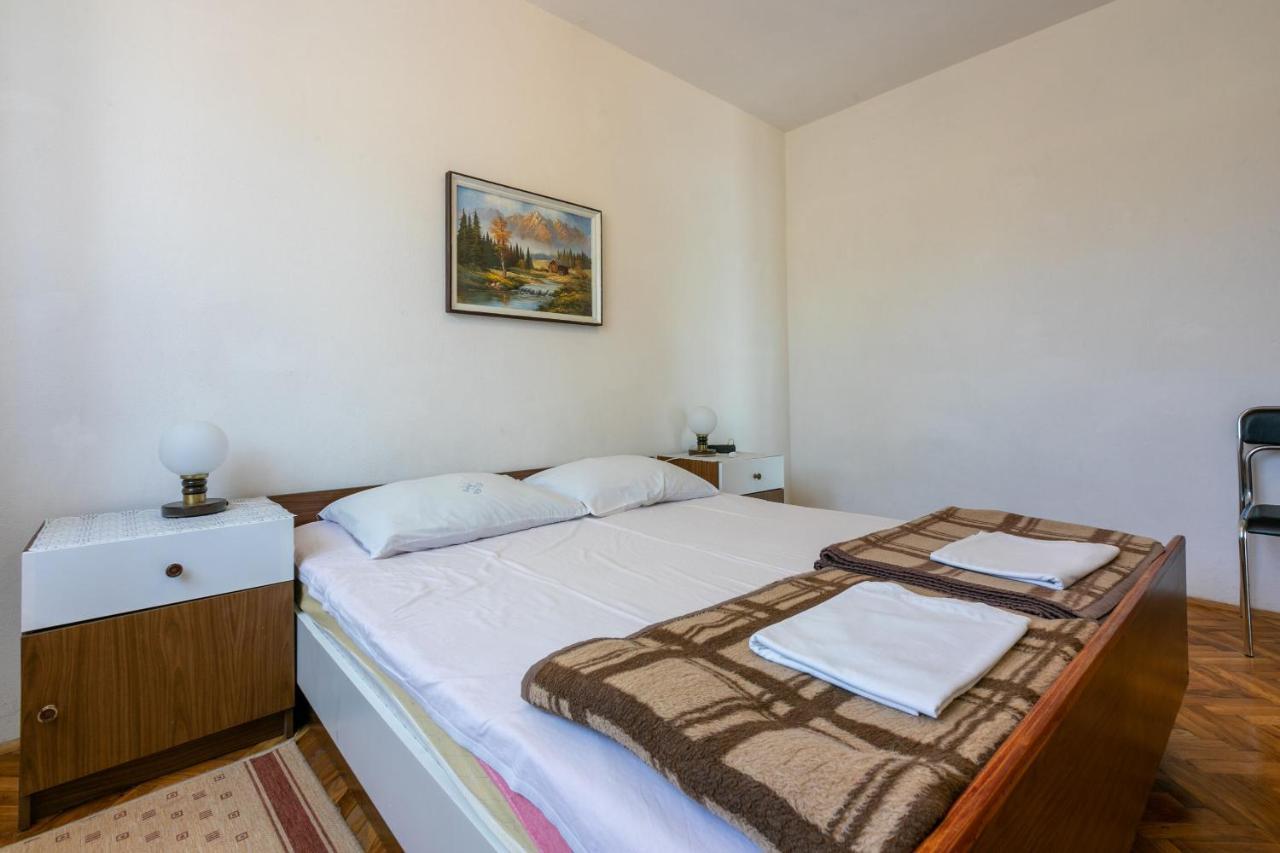 Apartments Rozaria Dramalj Ngoại thất bức ảnh