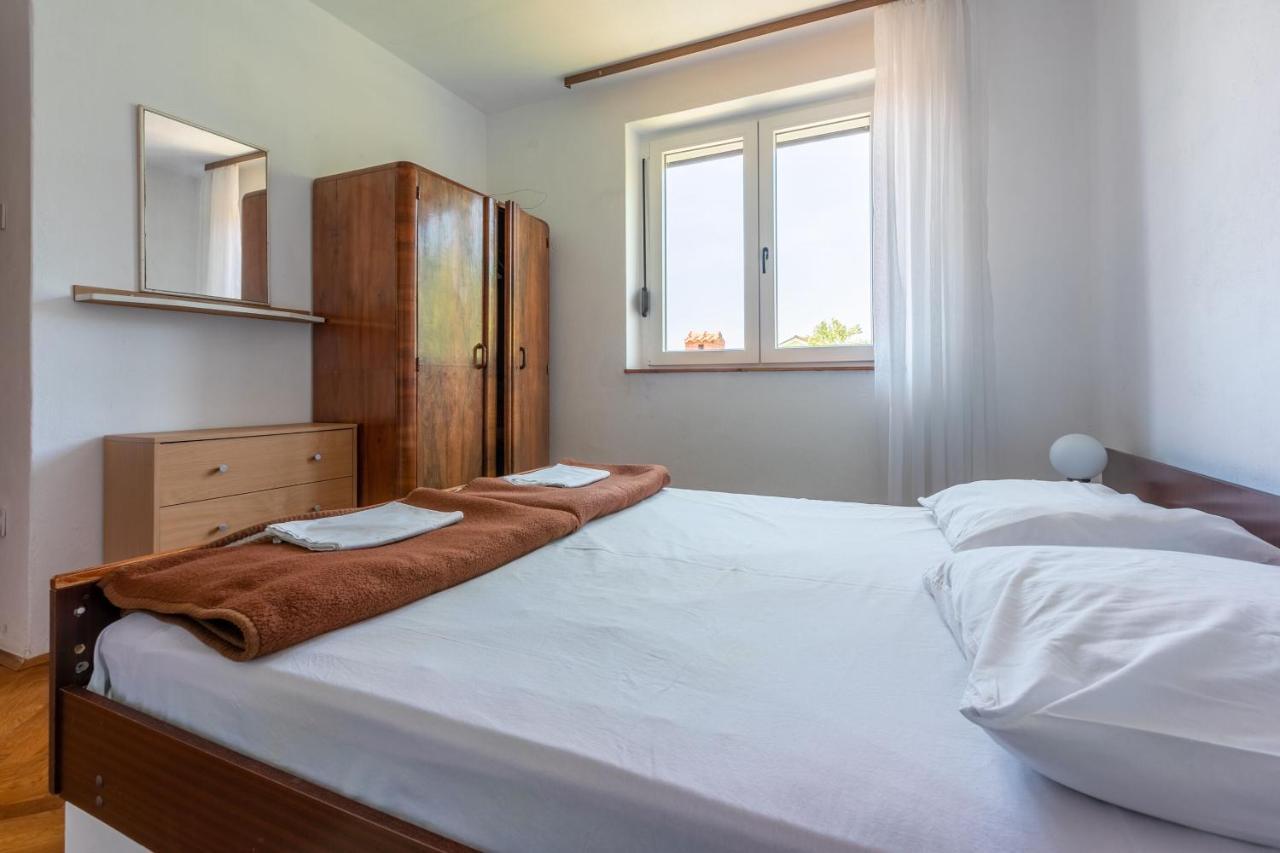Apartments Rozaria Dramalj Ngoại thất bức ảnh